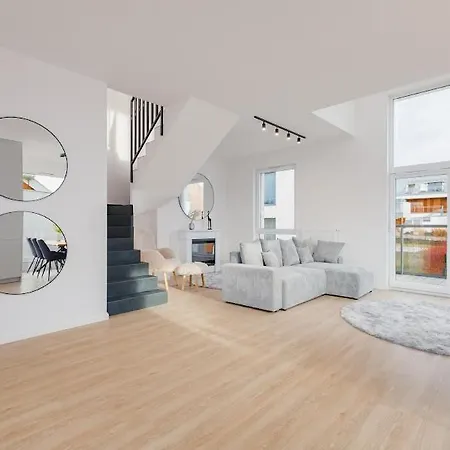 Nadmorski Przy Plaży Dwupoziomowy , 73 Metry, Przy Plaży